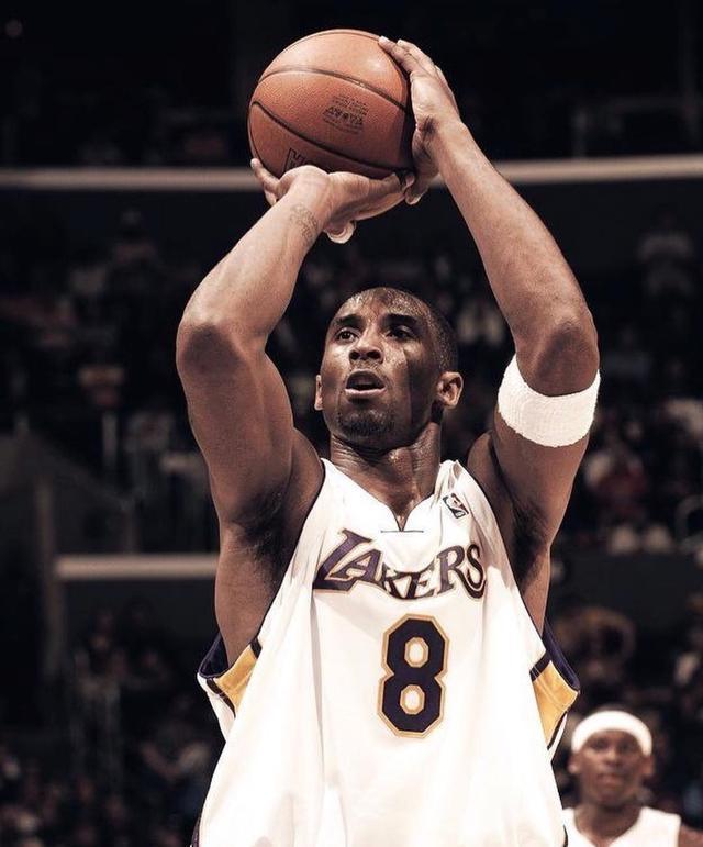 英雄联盟S15赛竞猜-清晨俄克拉荷马雷霆豪取连胜：德甲节点到来，话题不断，身体对抗强度拉满的简单介绍